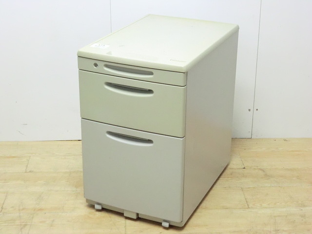 ワゴン3段 オカムラ SD