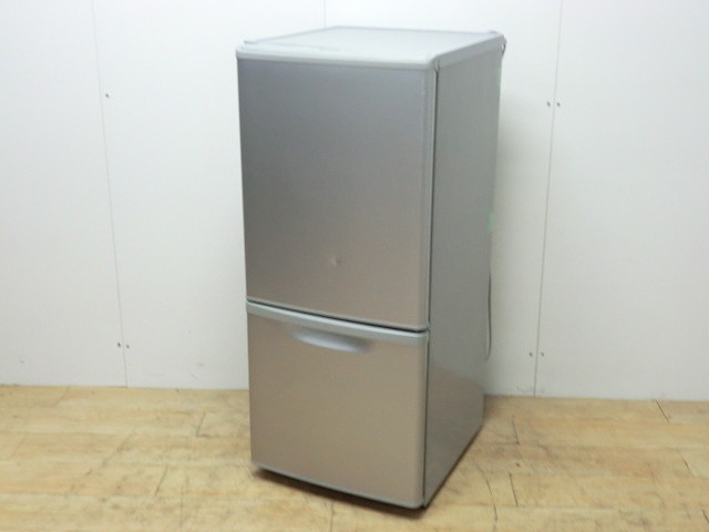 冷蔵庫 Panasonic NR-B144W-S
