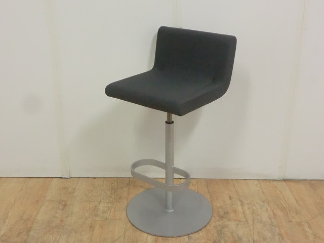 カウンターチェア Cassina ixc スウィベルチェア