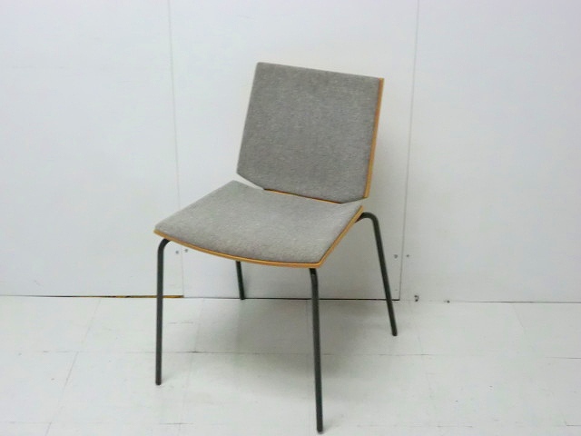 スタッキングチェア ウチダ Hazel(グレー)