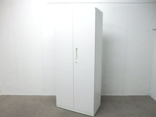 ウチダ / ホワイト / 【中古】 両開きキャビネット