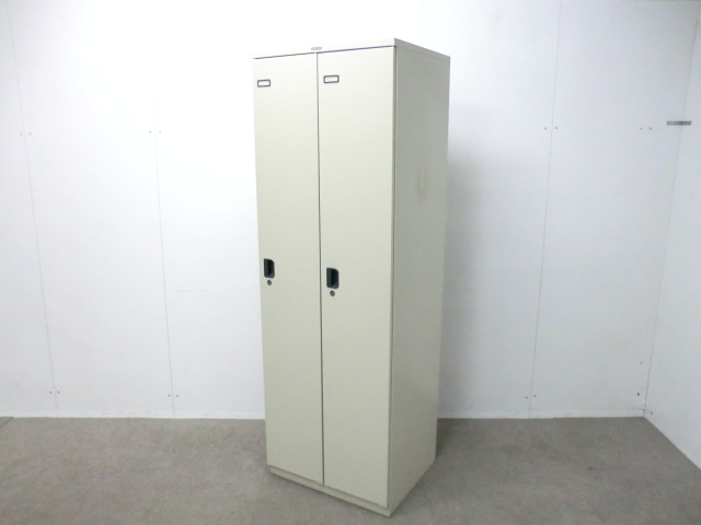 ライオン / アイボリー / 【中古】 2人用ロッカー