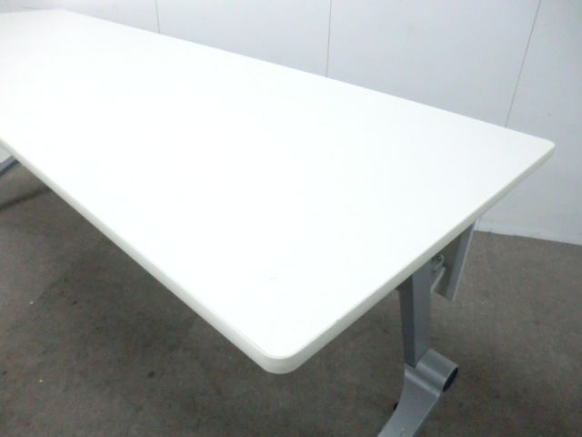 ライオン / ホワイト / 【中古】 フォールディング