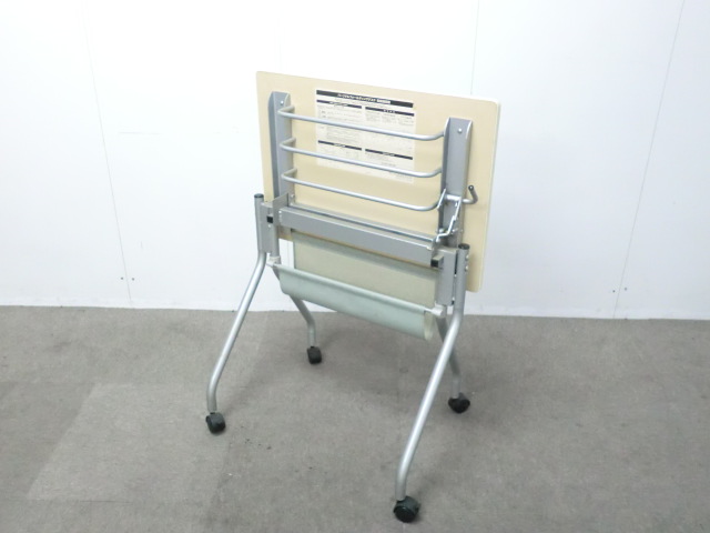 フォールディングテーブル / ホワイト / 【中古】