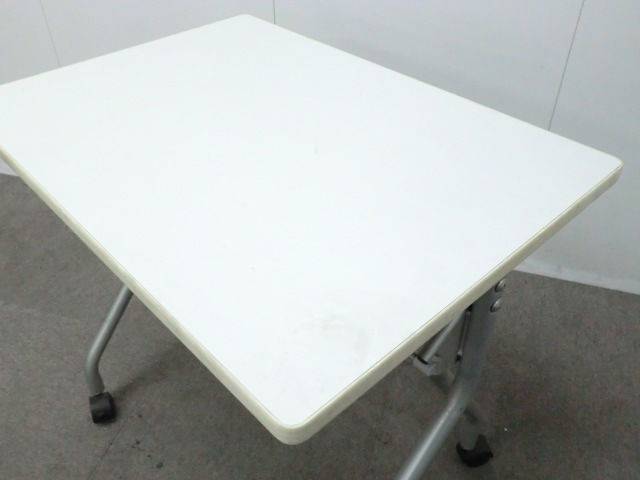 フォールディングテーブル / ホワイト / 【中古】