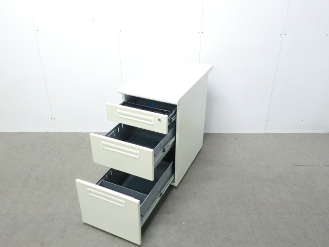 3段脇机 / ホワイト / 【中古】 ヤケあり