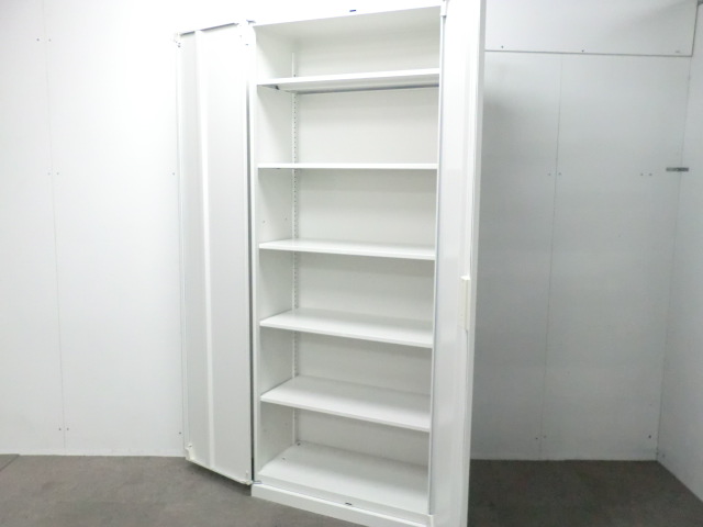共栄工業 / ホワイト / 【中古】 両開きキャビネット