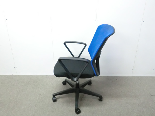 OAチェア / ブルー / 【中古】 肘有