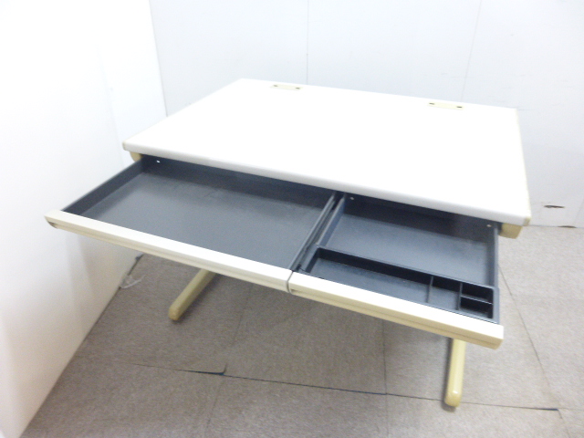 平デスク(オカムラ)/ニューグレー/DS168P MB41