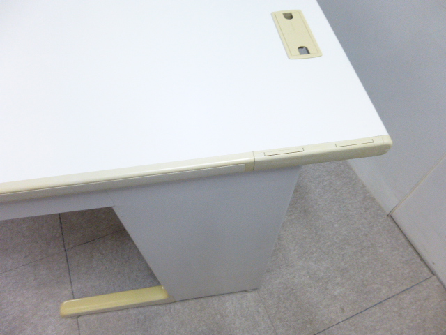 平デスク(オカムラ)/ニューグレー/DS168P MB41