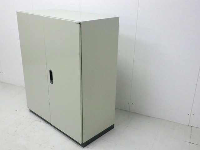 両開きキャビネット ( プラス ) ニューグレー / リンク