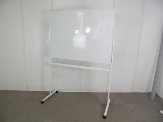 ホワイトボード/ホワイト/脚付き/【中古】