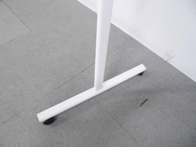 ホワイトボード/ホワイト/脚付き/【中古】