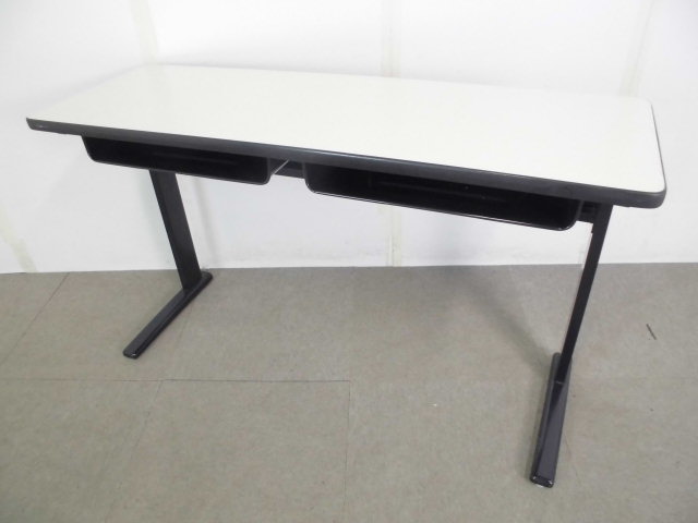 テーブル/コクヨ/ホワイト/【中古】