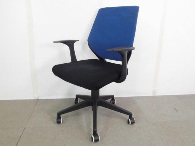 OAチェア/肘有/ブルー/【中古】※シワ有