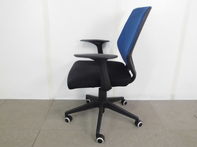 OAチェア/肘有/ブルー/【中古】※シワ有