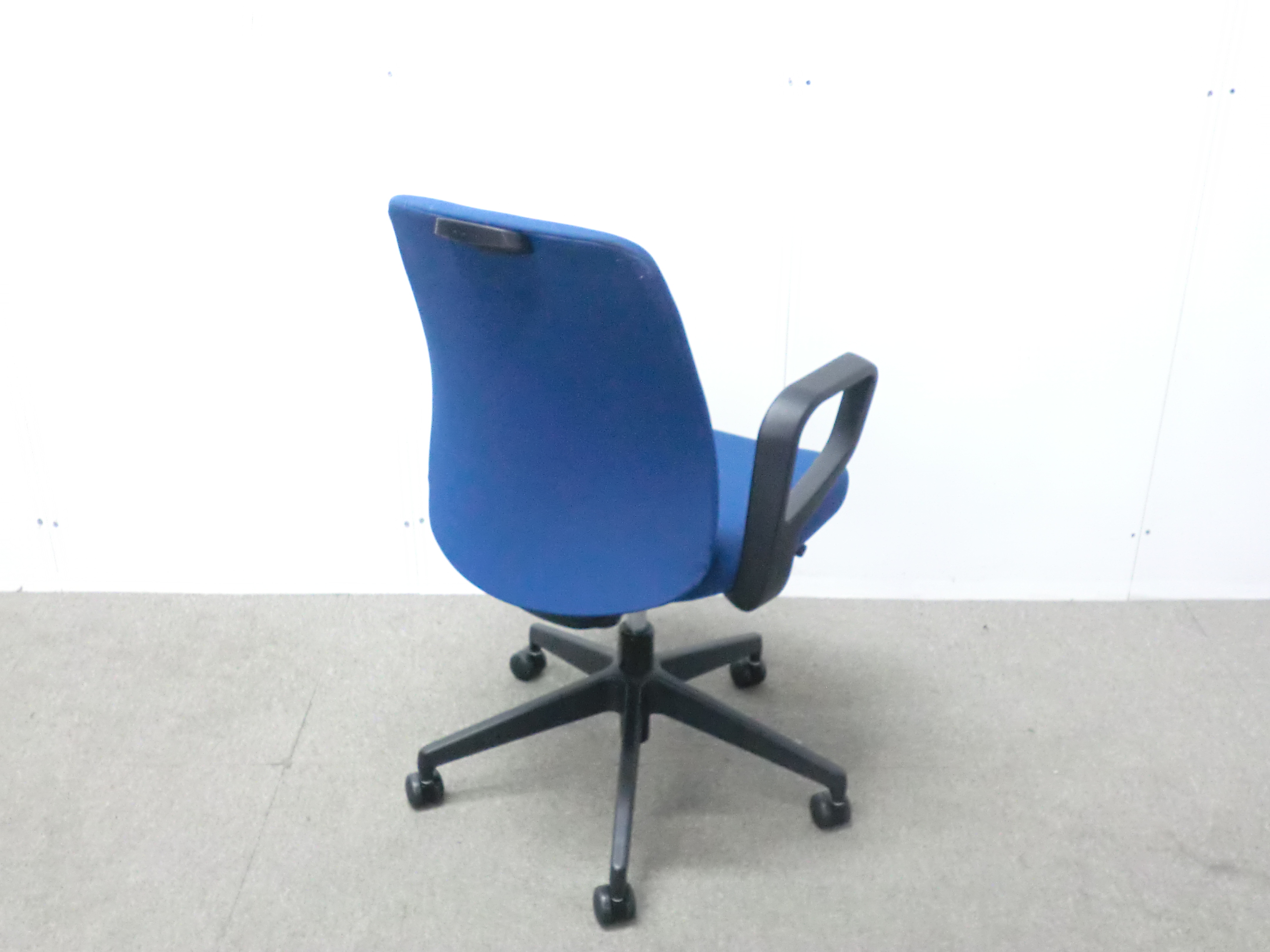 コクヨ / エルア / ブルー / CO2S-B101C 【中古】 OAチェア肘有