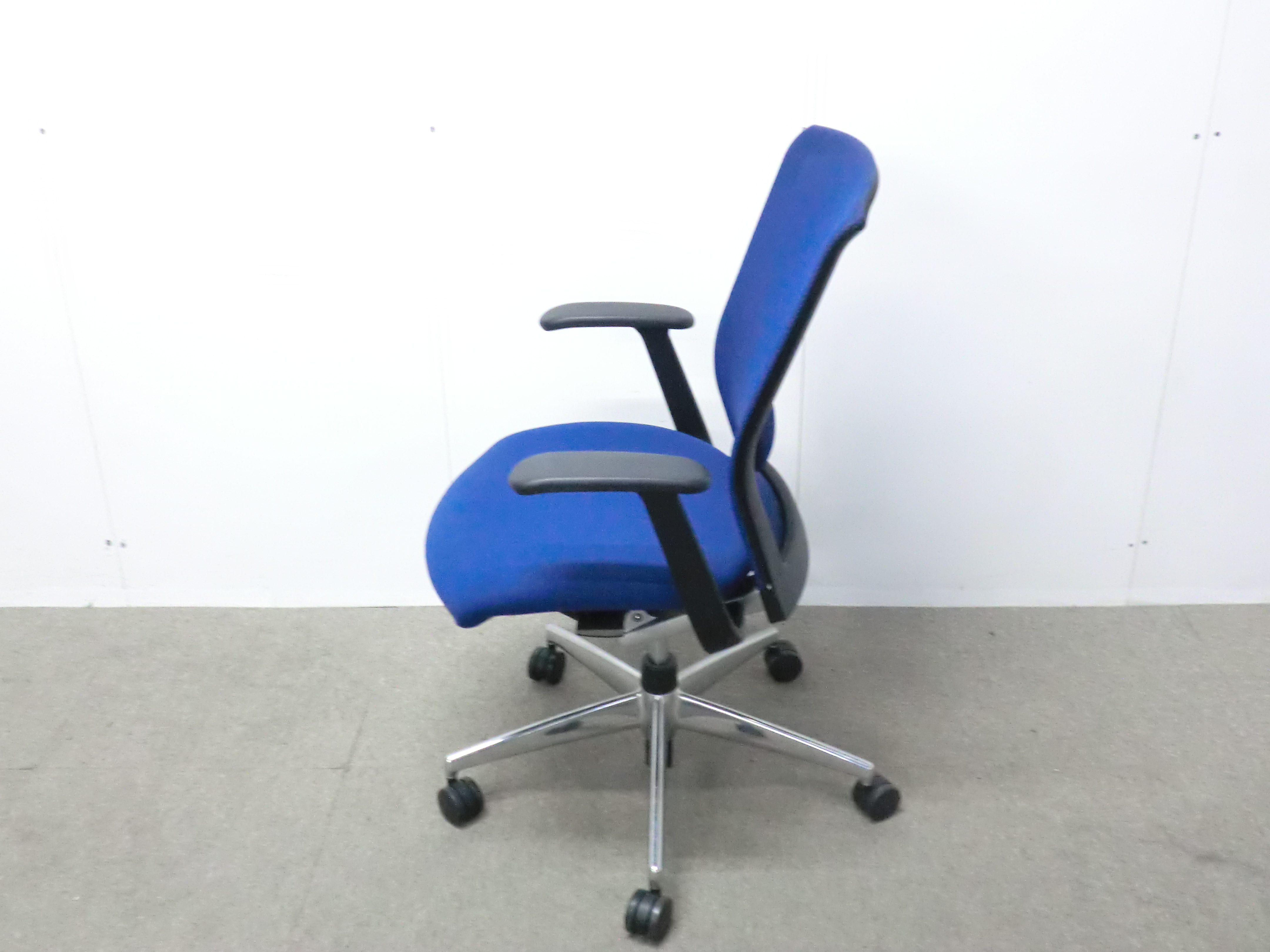 コクヨ / エトス / ブルー / CR-G1620 【中古】 OAチェア肘有