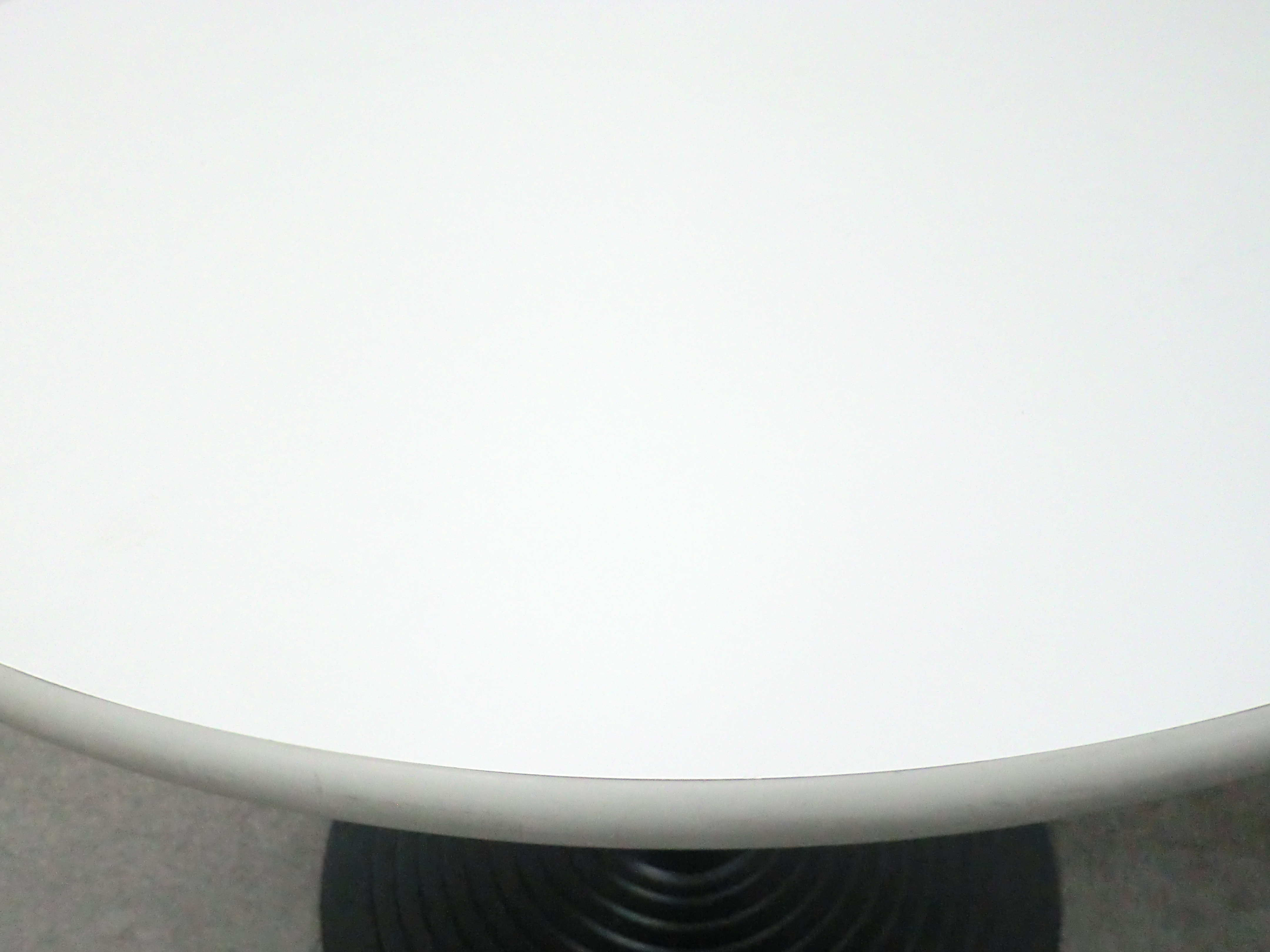 コクヨ / ニューグレー / 【中古】 丸テーブル