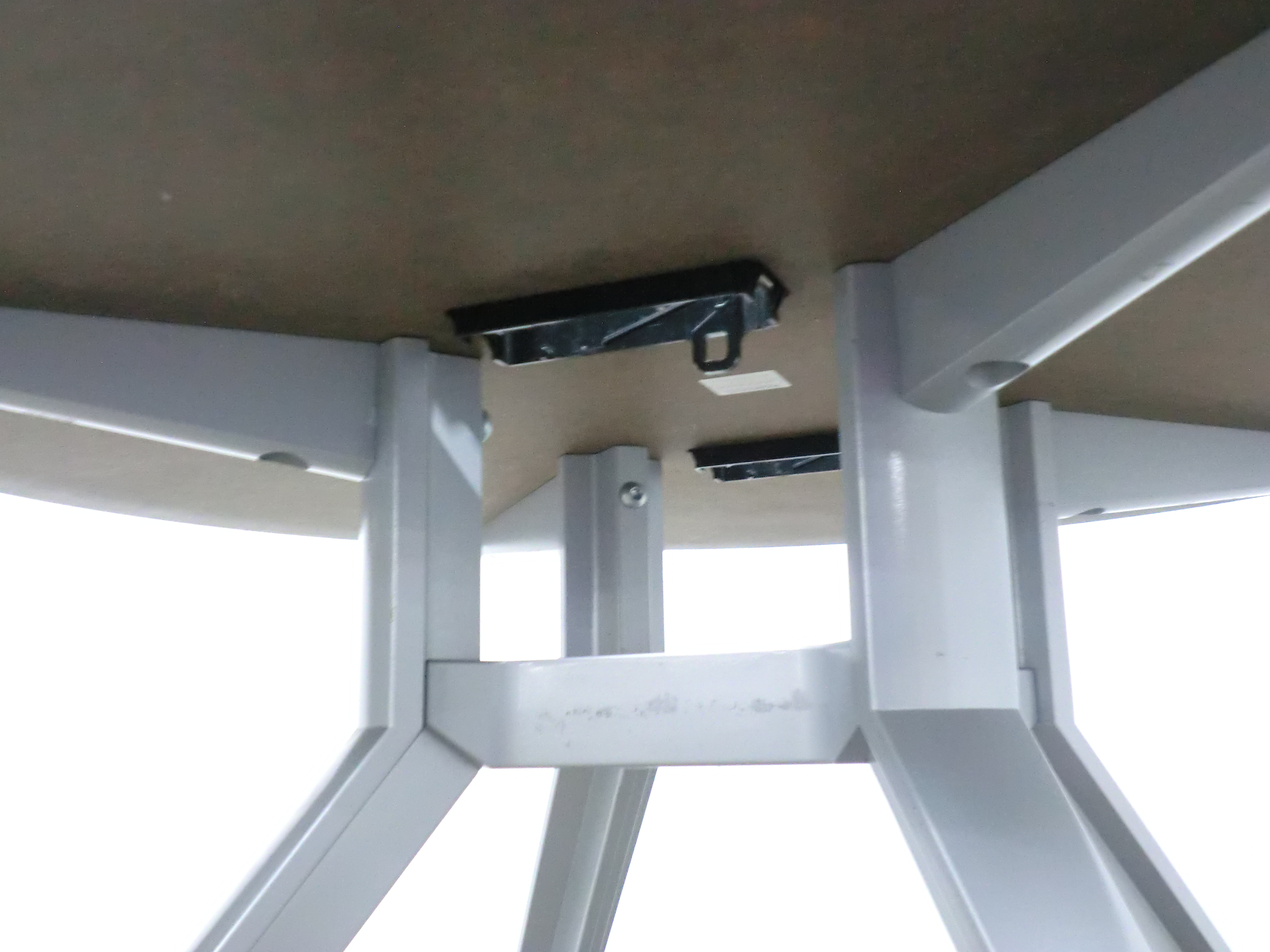 コクヨ / ニューグレー / 【中古】 丸テーブル