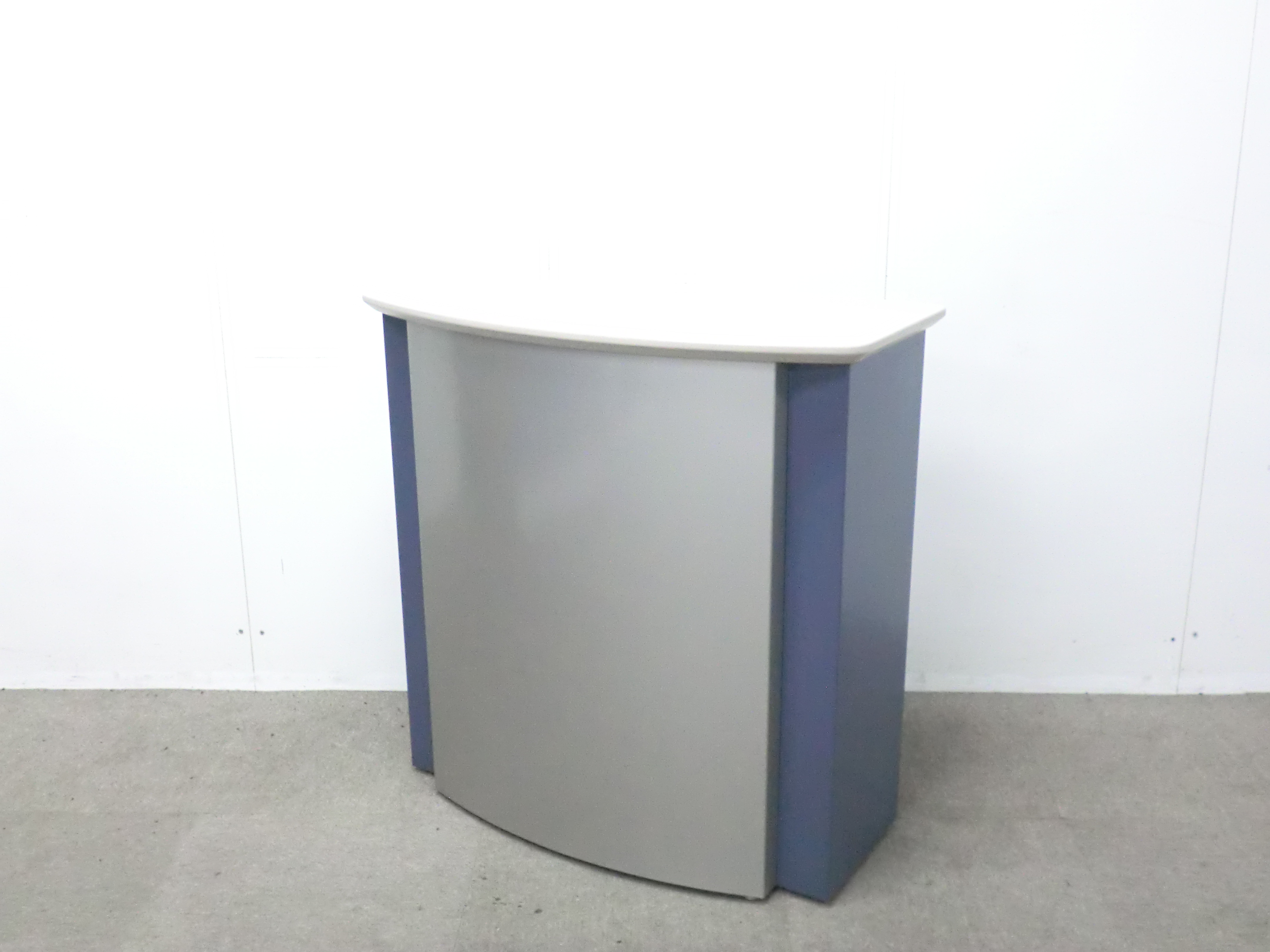 イトーキ / ダークブルー / 【中古】 ハイカウンター