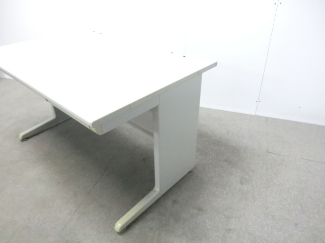 オカムラ/SD-V / ニューグレー / 【中古】 平デスク