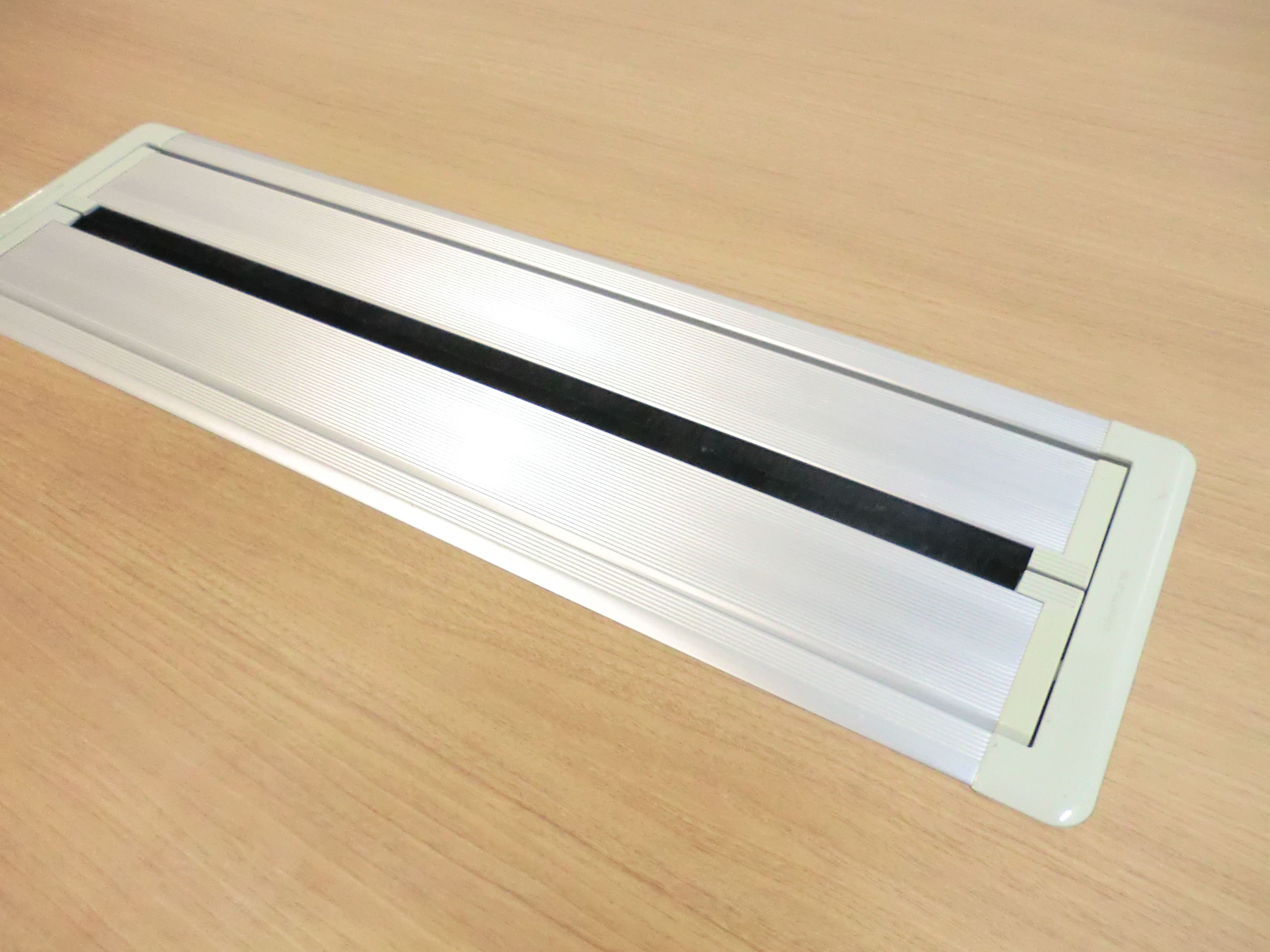 オカムラ/ラティオ / 木目調 / 【中古】 大会議テーブル