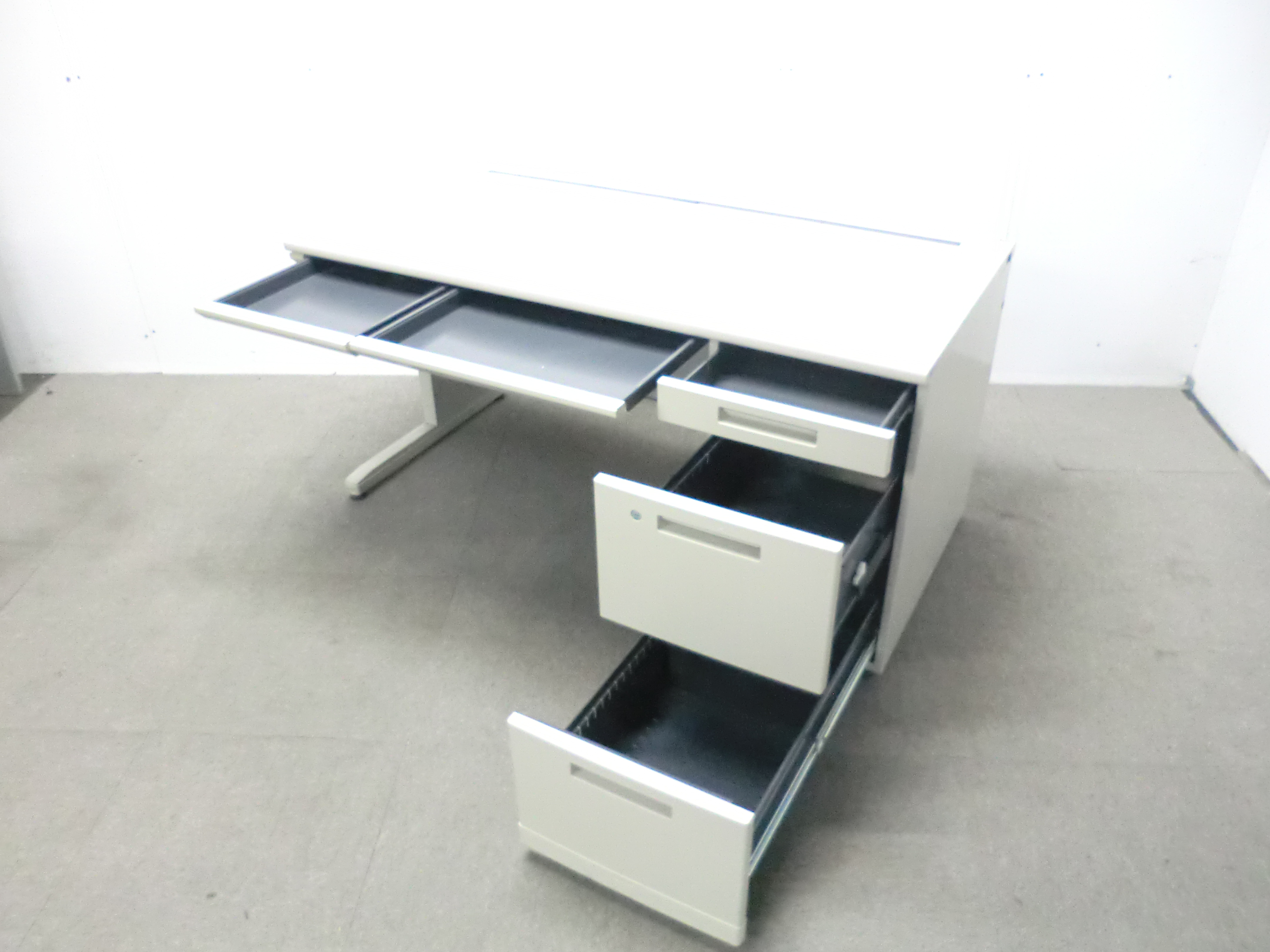 コクヨ/ MX+ / ニューグレー / 【中古】 片袖デスク