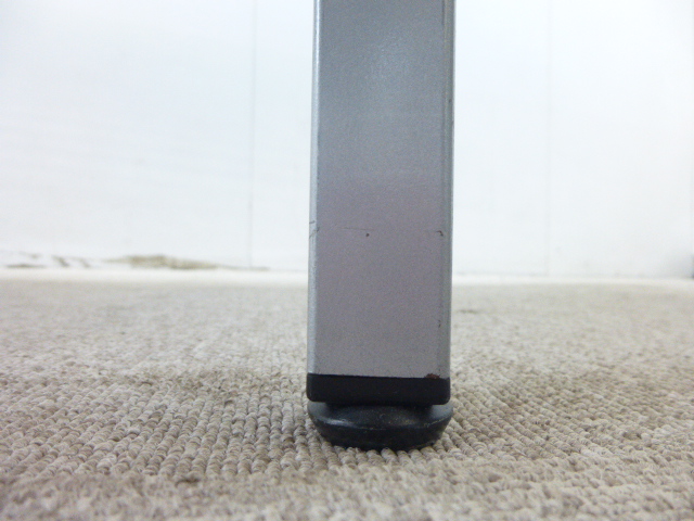 ホワイト/折り畳みテーブル/奥行600/【中古】