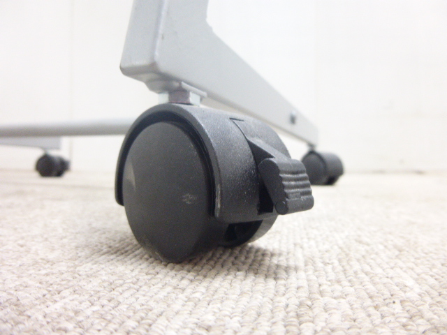 シルバー/カタログスタンド/キャスター付/【中古】