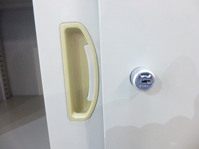 ナイキ/ニューグレー/引違キャビネット/【中古】