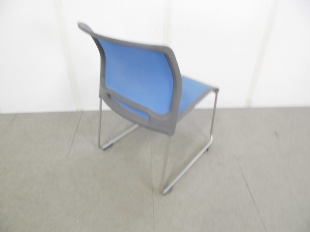 コクヨ / ブルー / スタッキングチェア