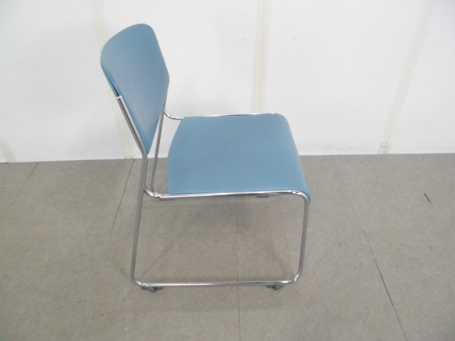 コクヨ / グリーン / スタッキングチェア