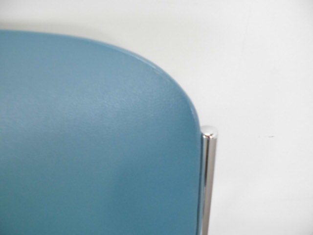 コクヨ / グリーン / スタッキングチェア