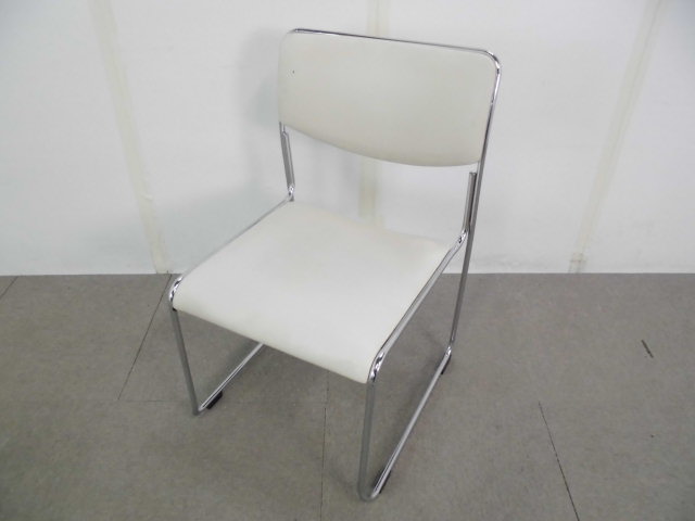 スタッキングチェア / ホワイト