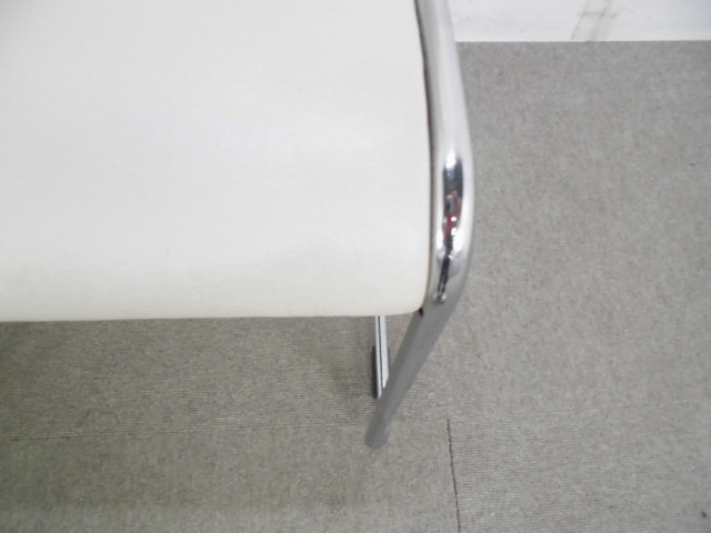 スタッキングチェア / ホワイト