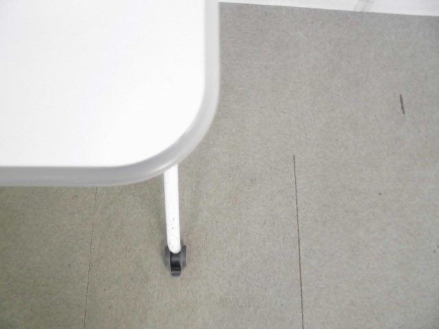 フォールディングテーブル / ホワイト