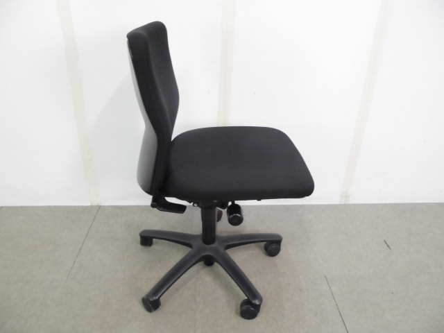 カロッツァ / オカムラ / OAチェア / 肘無し