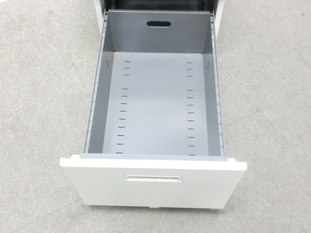 TOYOSTEEL / ホワイト / 【中古】 3段ワゴン