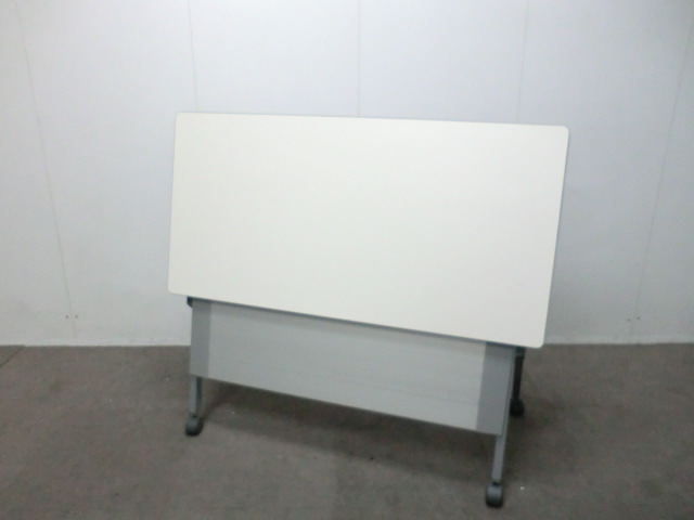 ナイキ / ホワイト / 【中古】 フォールディング