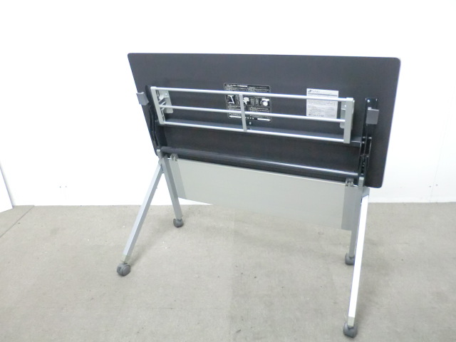 ナイキ / ホワイト / 【中古】 フォールディング