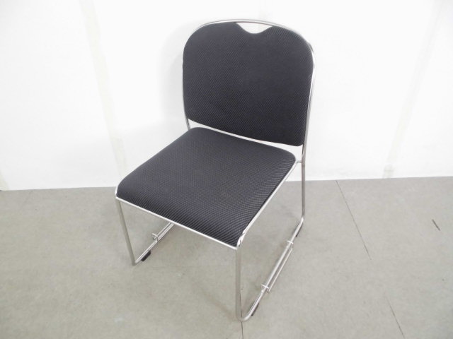 スタッキングチェア / ブラック