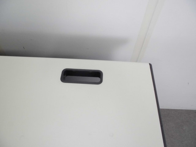 プラス / LA / ブラック / 平デスク