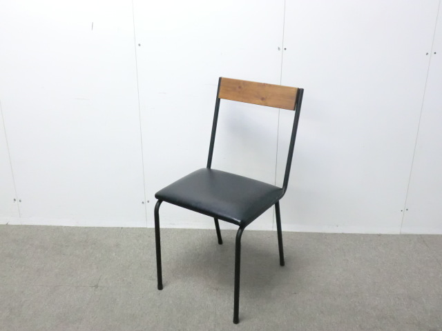 ミーティングチェア / ブラック / 【中古】 背面木目調
