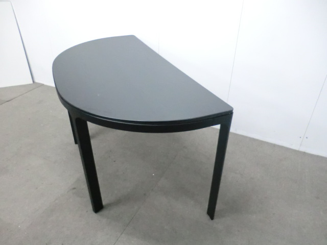 会議テーブル / ブラック / 【中古】 半円