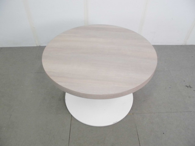 オカムラ / 丸テーブル / 木目調