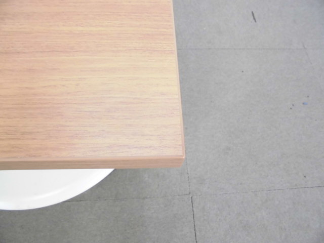 オカムラ / ローテーブル / 木目調