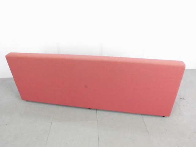 オカムラ / レッド / 3人用ソファー