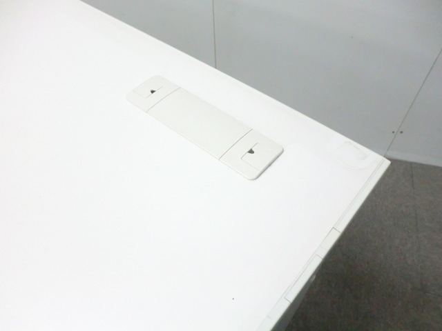 イナバ / デュエナ / ホワイト / 【中古】 平デスク