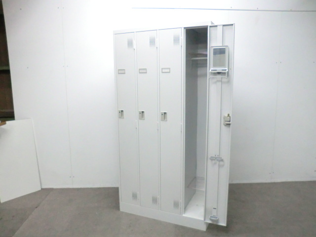 豊国工業 / ニューグレー / 【中古】 4人用ロッカー